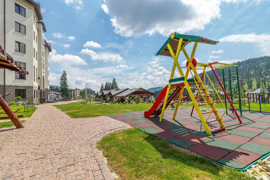 Herní místnost nebo prostor pro děti v ubytování Mardan Palace SPA Resort