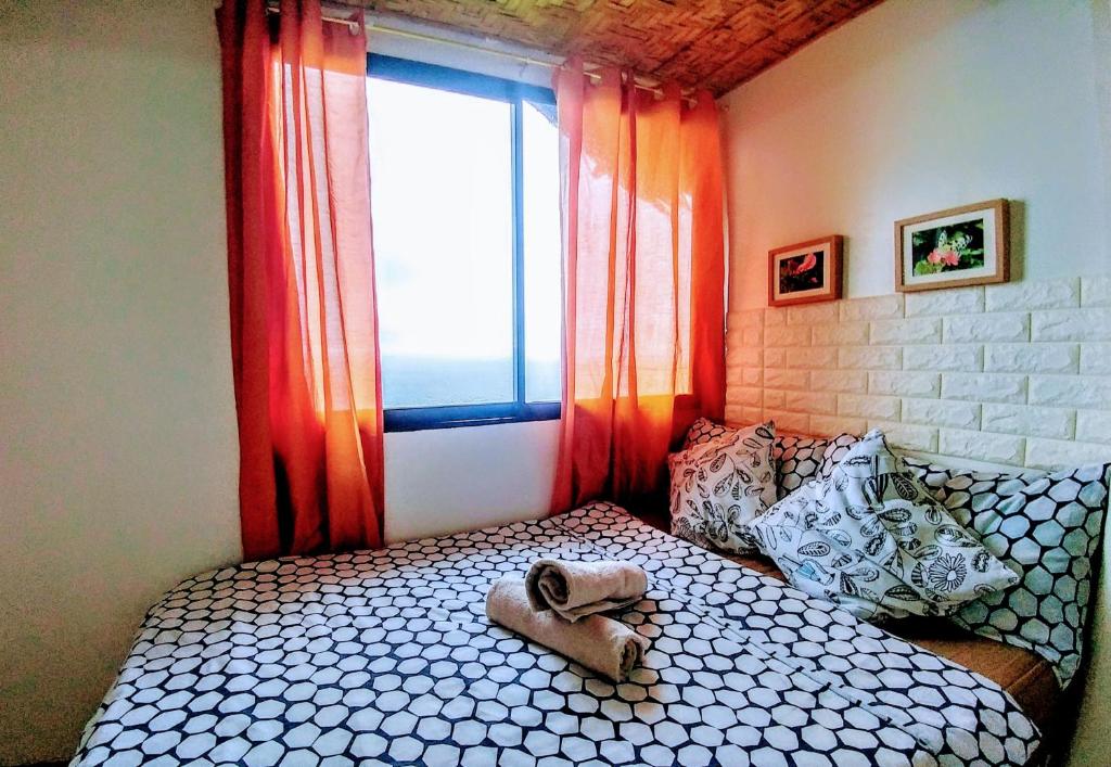 Postel nebo postele na pokoji v ubytování Stay N Save B&B