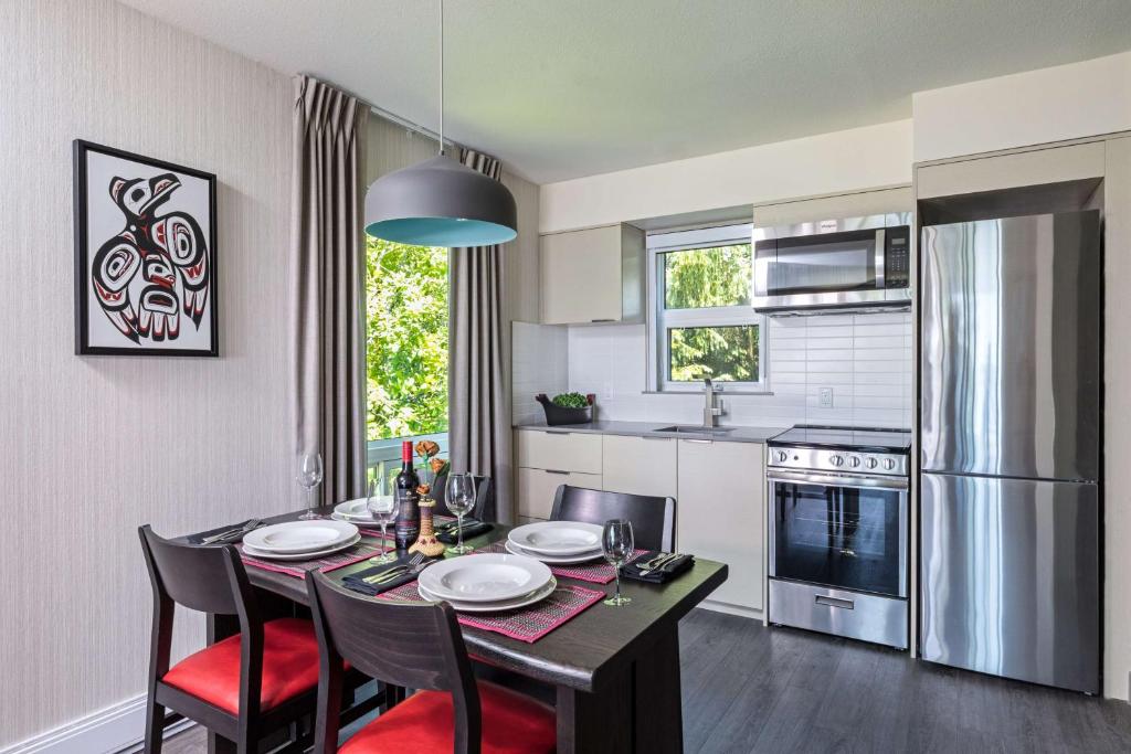 Kuchyň nebo kuchyňský kout v ubytování Best Western Plus Tin Wis Resort