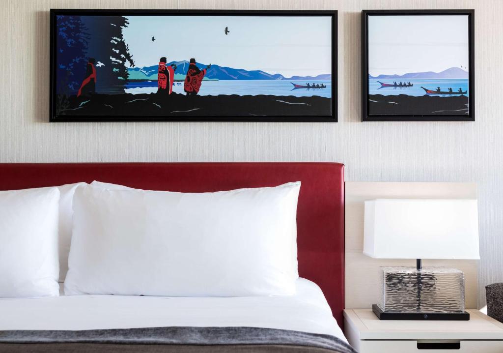 Postel nebo postele na pokoji v ubytování Best Western Plus Tin Wis Resort