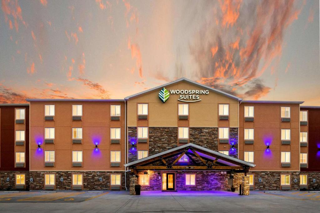 ein Rendezvous eines Wyncote Hotels in der Unterkunft WoodSpring Suites Davenport Quad Cities in Davenport