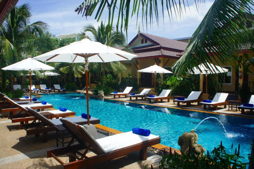 Bazén v ubytování Le Piman Resort nebo v jeho okolí