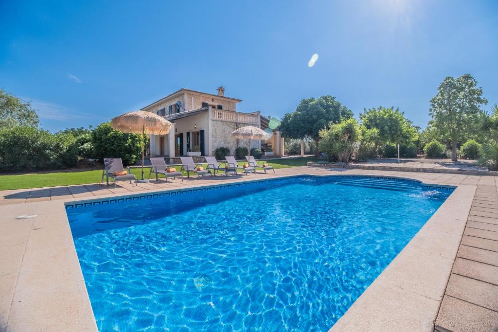 Bazén v ubytování Finca VELA 2 by Mallorca Villa Selection nebo v jeho okolí
