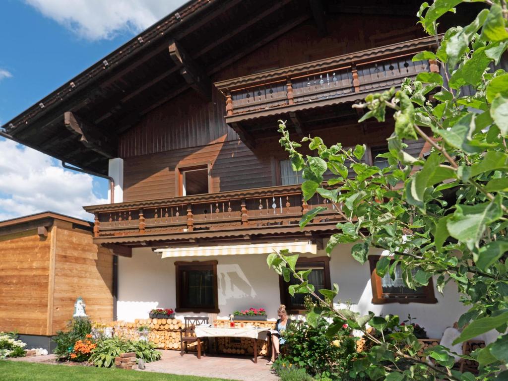 Haus Marianne - Appartement Met Uitzicht Op De Bergen