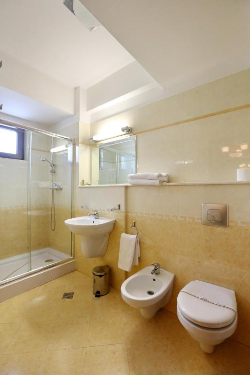 Hotel Victoria - 