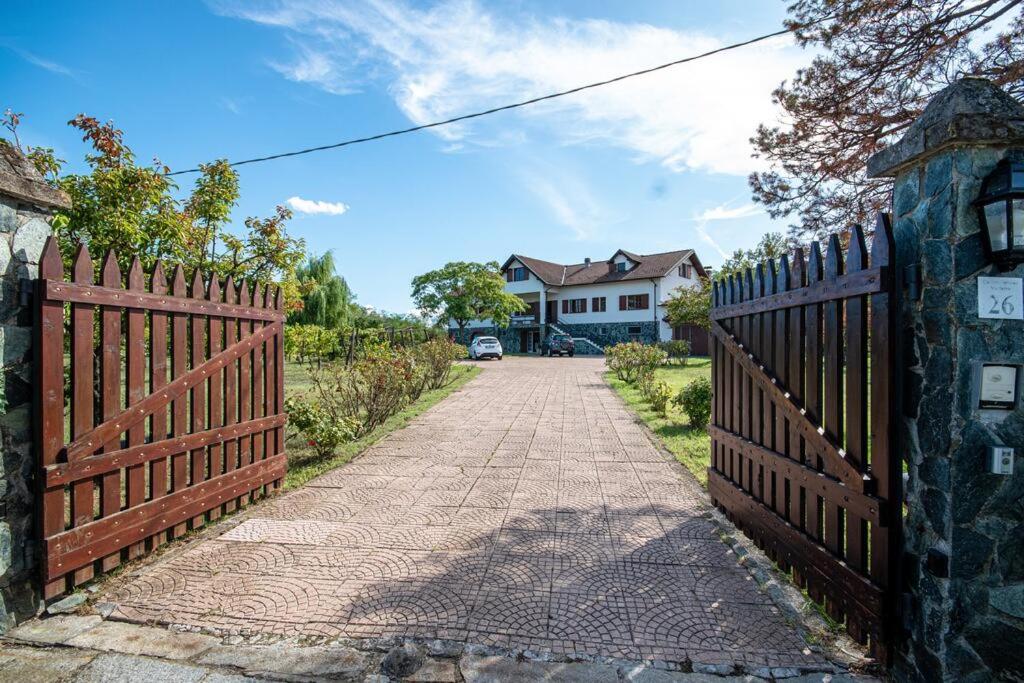 Home Holiday La Selva - 四居室公寓，带花园景观