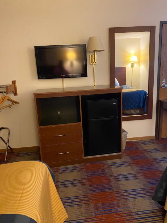 Americas Best Value Inn Champaign - Chambre Double - Accès Personnes Handicapées