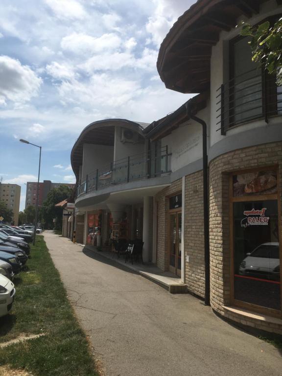 Budova, v ktorej sa apartmán nachádza