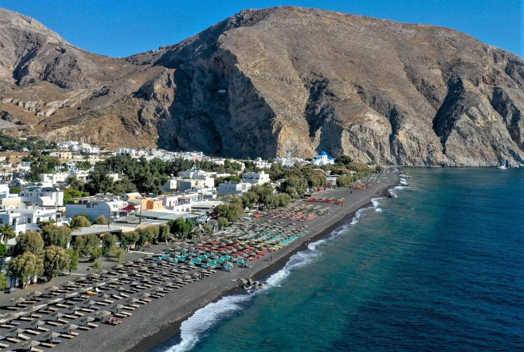 A bird's-eye view of Pleasure Seaside Rooms