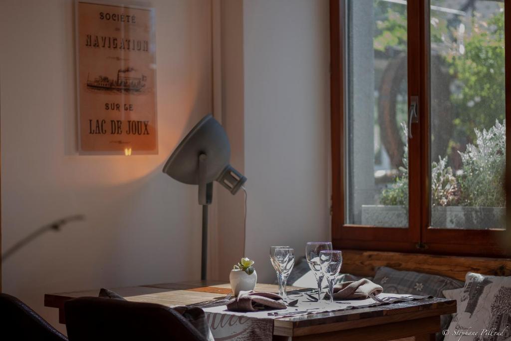 Fotografie z fotogalerie ubytování HOTEL de la Truite & SPA Le petit Nautilus v destinaci Le Pont