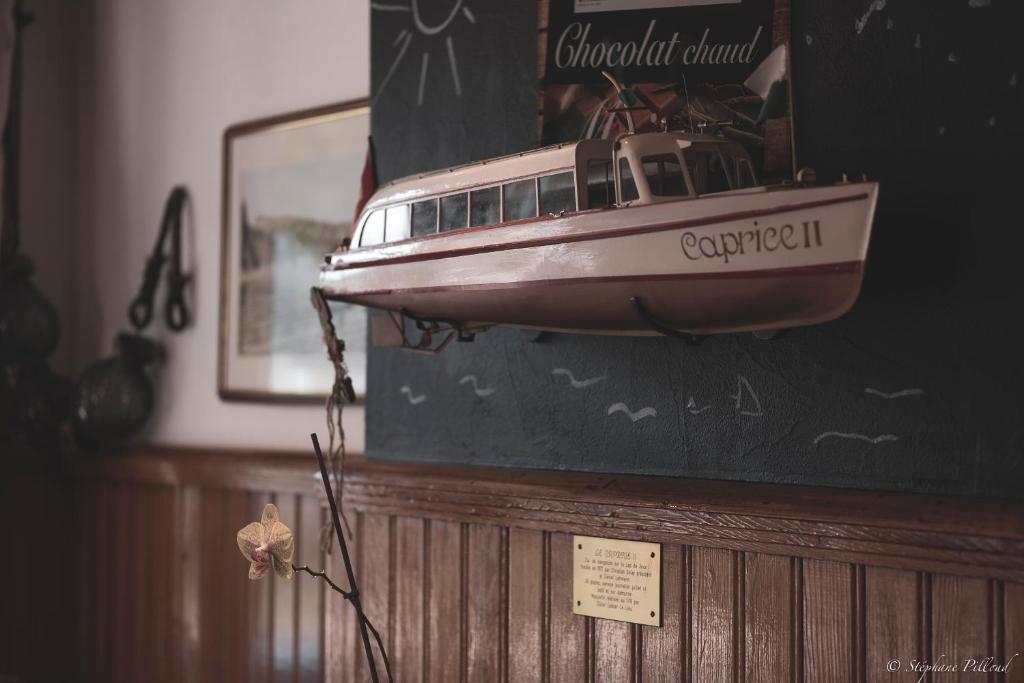 Fotografie z fotogalerie ubytování HOTEL de la Truite & SPA Le petit Nautilus v destinaci Le Pont