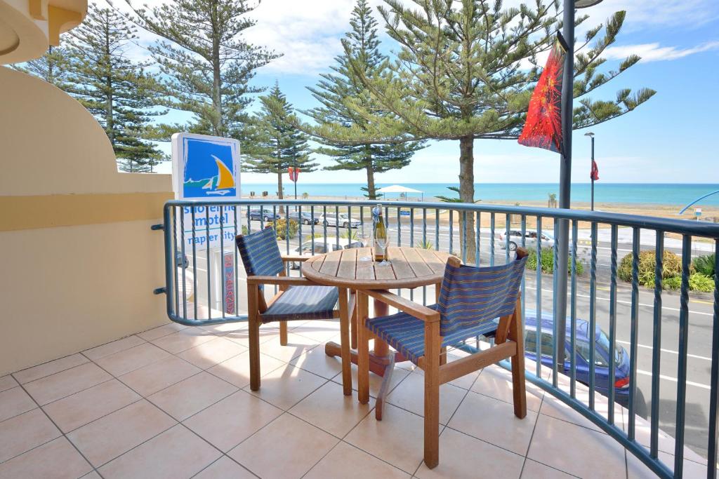 Shoreline Motel - Resim 17