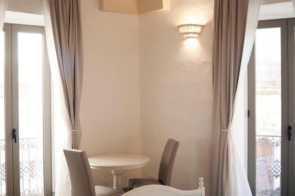 Posedenie v ubytovaní Le Finestre Su Porta Carrese - Luxury Rooms