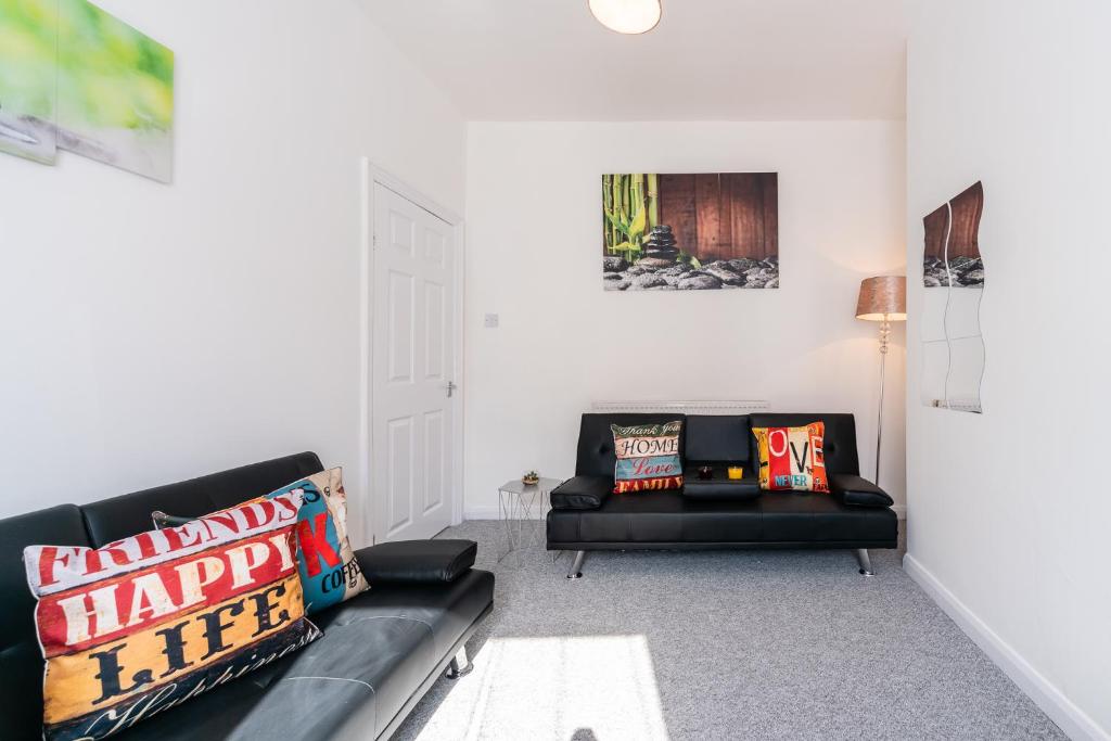 3 Bedroom Ohemaa - Garden-Close to Hull City Centre & Hull Uni & Clough Rd