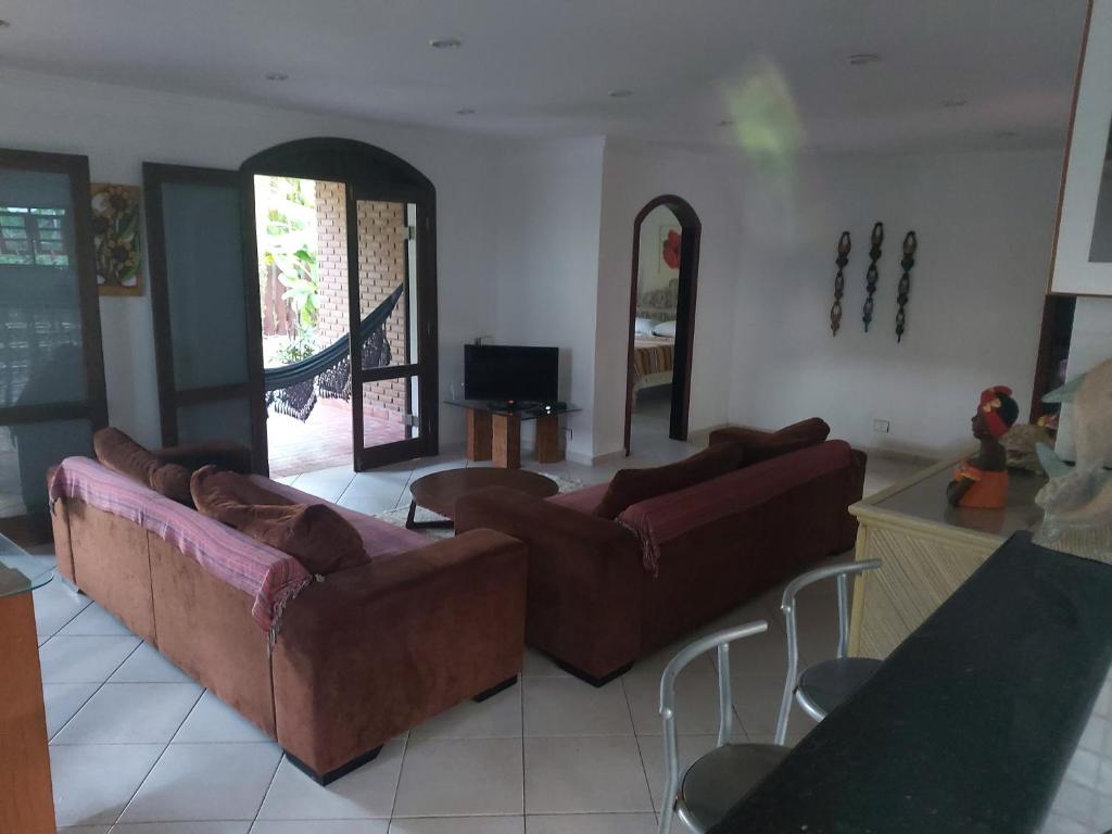  Casa na praia de Itamambuca na cidade de Ubatuba