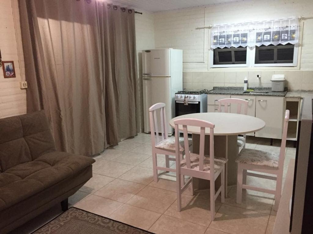  Casa em Bombinhas Praia de Mariscal para 4 pessoas