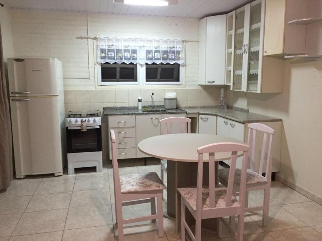  Casa em Bombinhas Praia de Mariscal para 4 pessoas