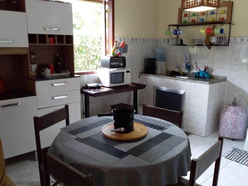  Casa na Vila de Lumiar Banho de Rio Próximo ao Centro