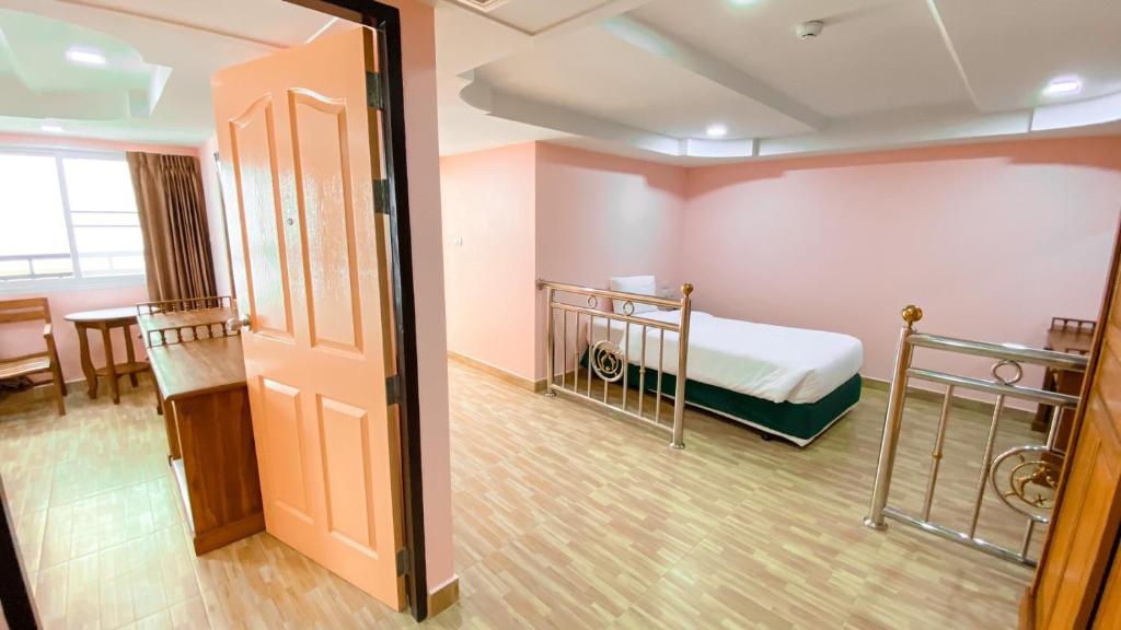 A.A. Pattaya Golden Beach Hotel - Resim 21