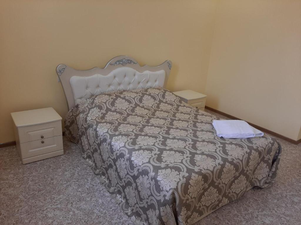 Кровать или кровати в номере NoyemBurg hotel