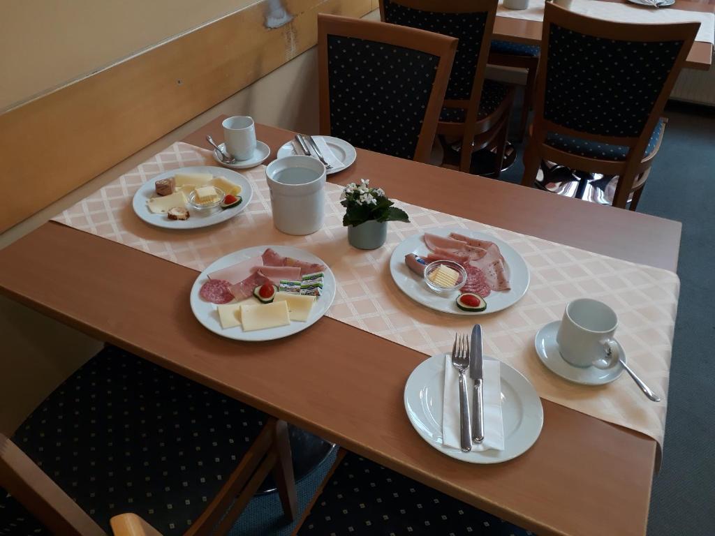 Jídlo v hotelu nebo okolí