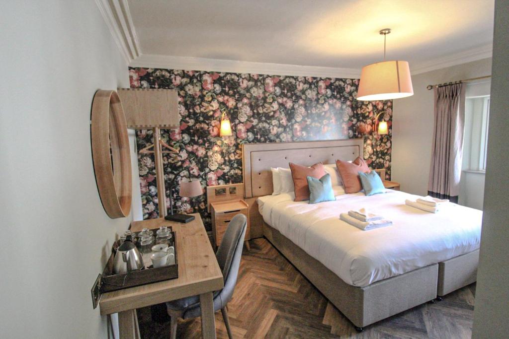 The Pooley Bridge Inn - Superior Double Room