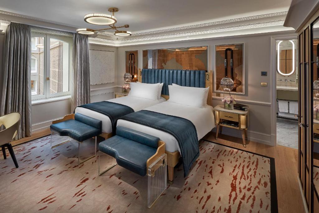 Mandarin Oriental Hyde Park, London - Superior Room