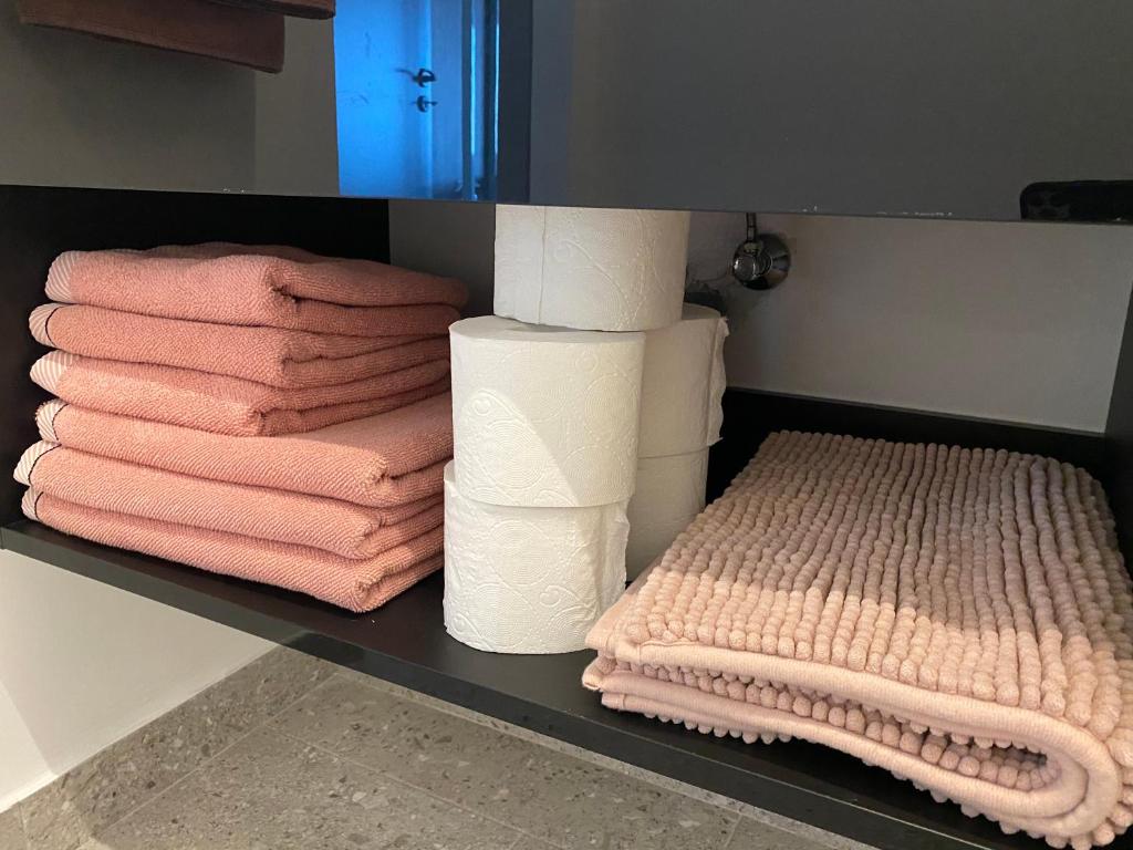 Posteľ alebo postele v izbe v ubytovaní Apartmani Kumenat