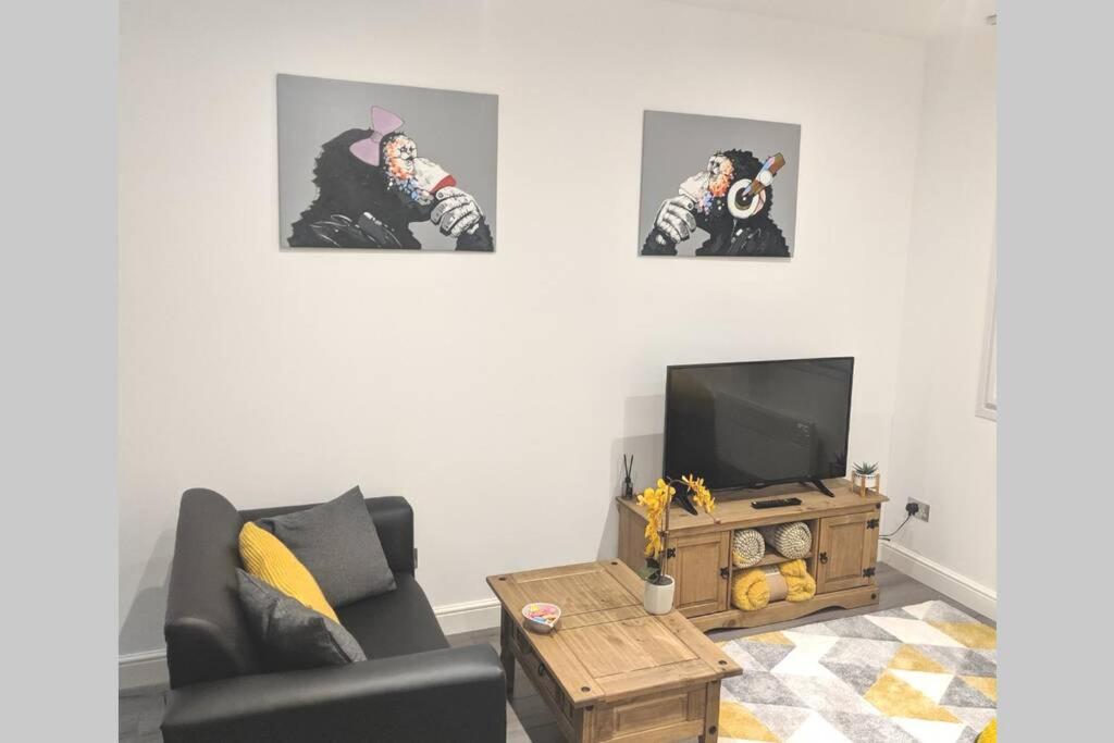 BRAND NEW APARTMENT - Bradford City Centre