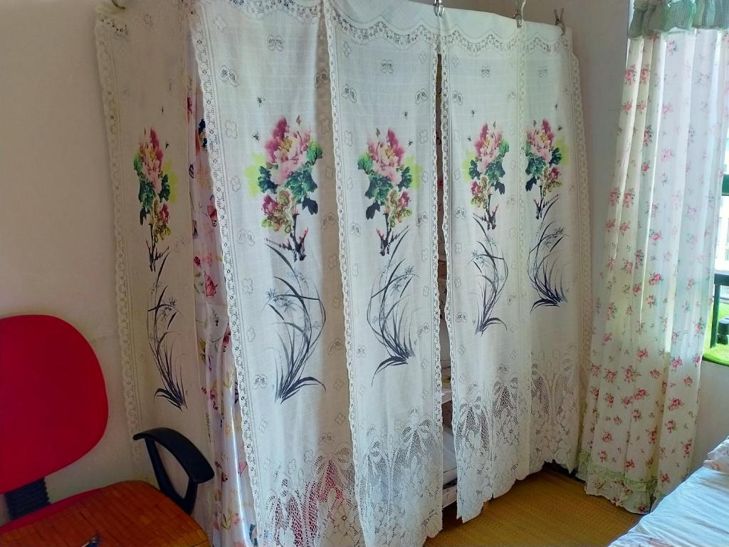 Postel nebo postele na pokoji v ubytování Yi Ju Homestay-ZhuanQiao Subway Station, MinHang District