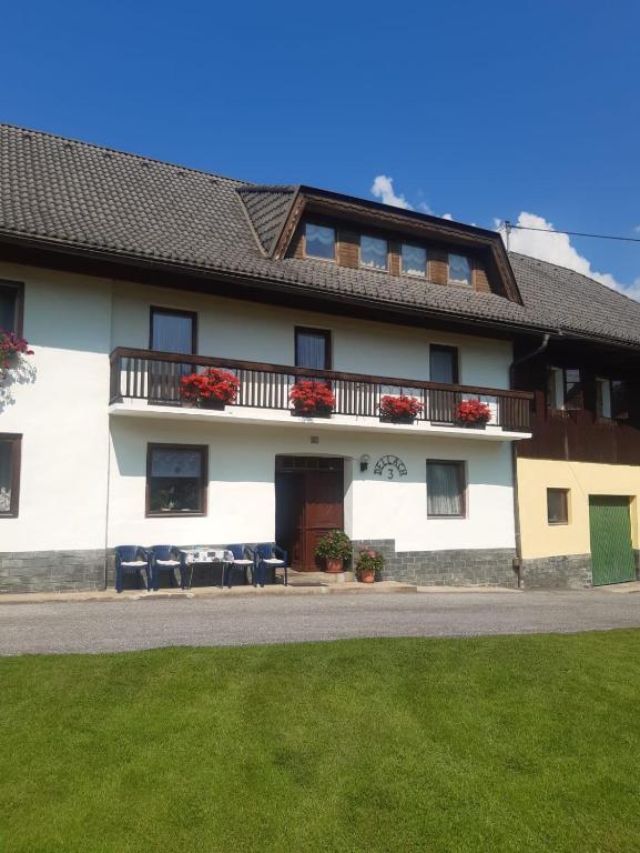 The building in which Az apartmant is located