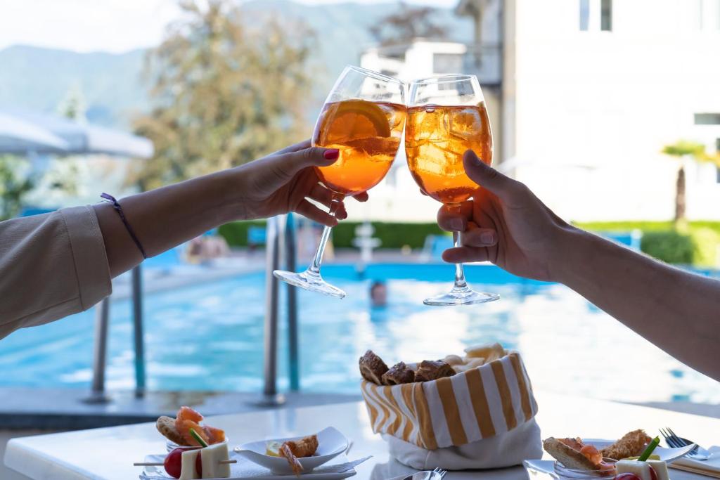 Hotel Delfino Lugano italokat is kínál