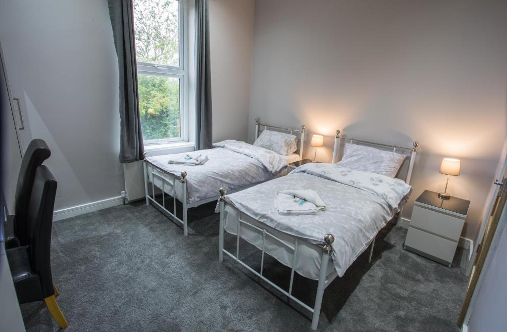 
Twin Room with Private Bathroom
