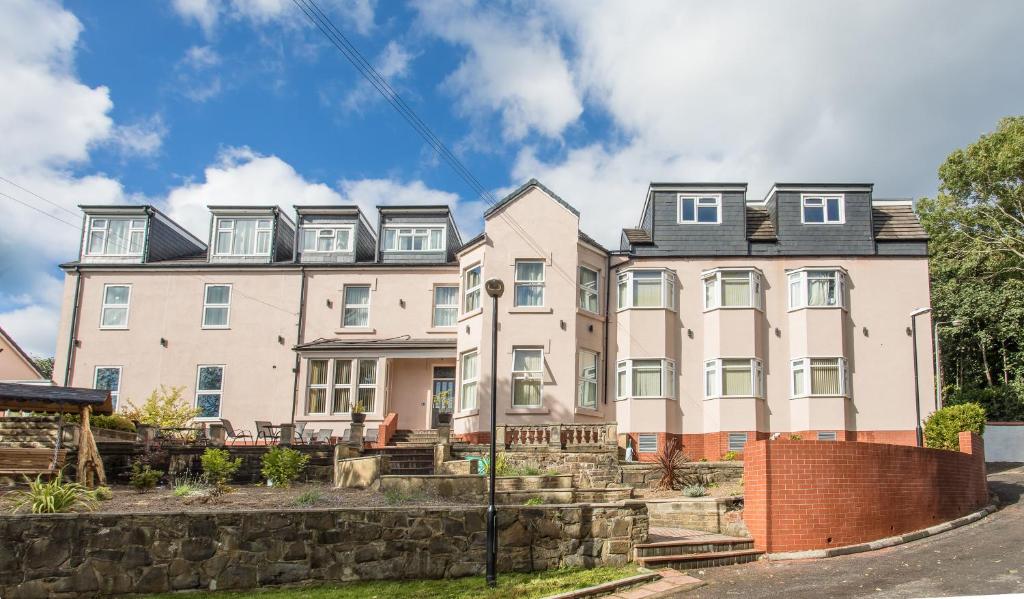 High Bank Hotel - Resim 5