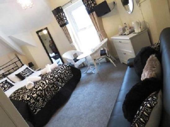 The Heidi Bed & Breakfast - Deluxe Double Room With Shower