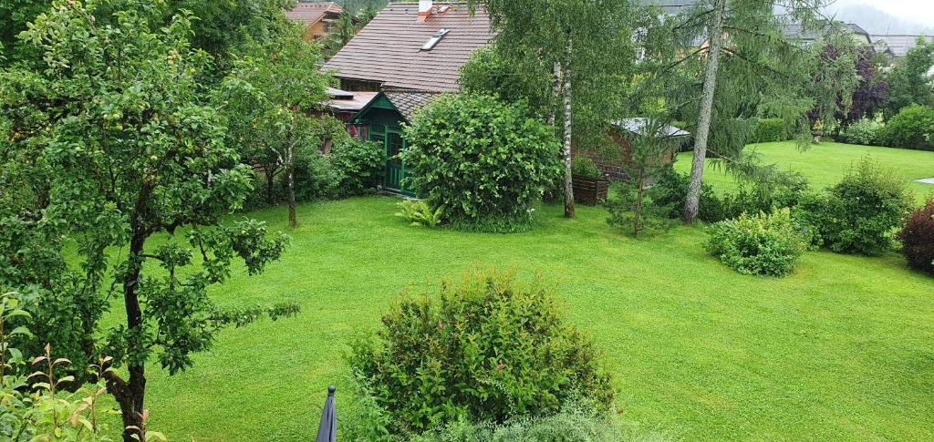Vonkajšia záhrada v ubytovaní Appartements Maximilian