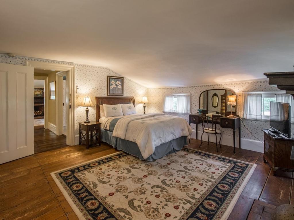 The Neighbour House B&B - Triple Chambre Avec Salle De Bain Partagée
