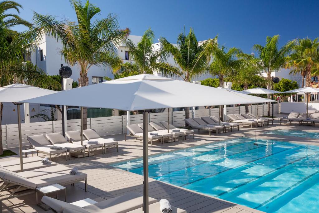 Migjorn Ibiza Suites & Spa, Playa den Bossa – Updated 2023 ...