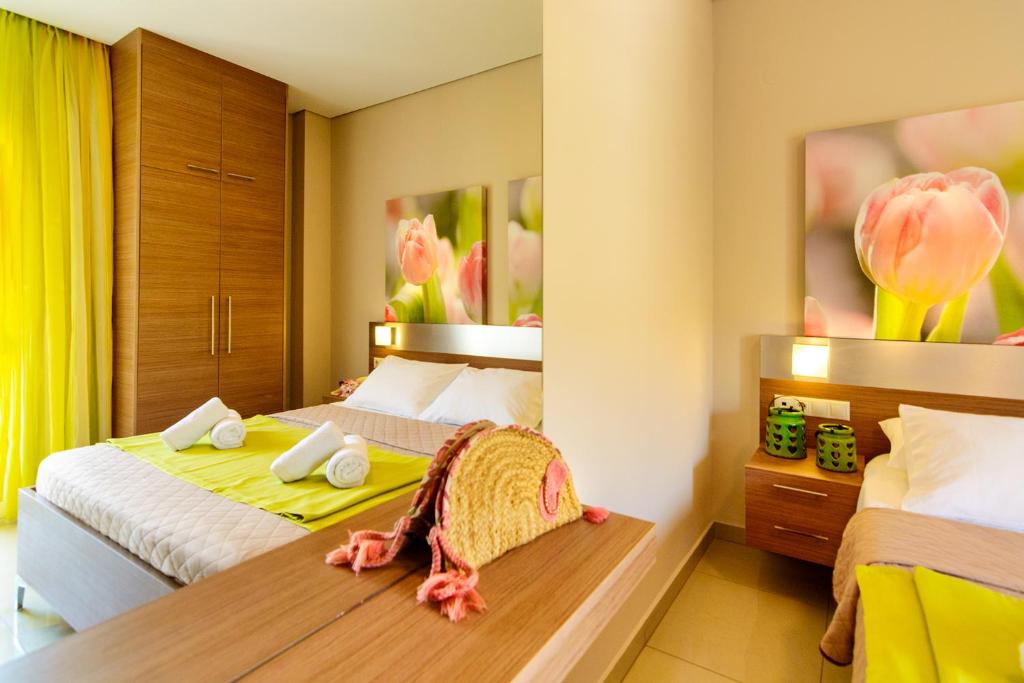 Posteľ alebo postele v izbe v ubytovaní Relax Hotel