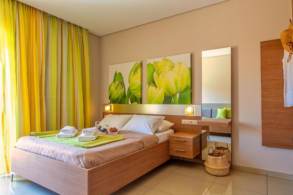 Posteľ alebo postele v izbe v ubytovaní Relax Hotel