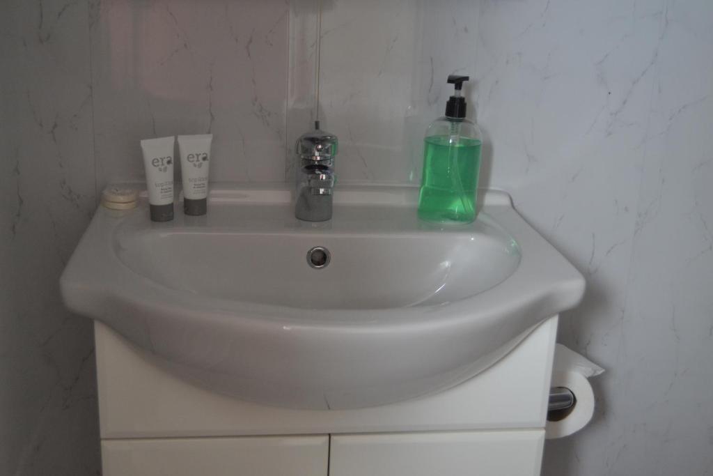 Southbank Guesthouse - Twin Room With Shower