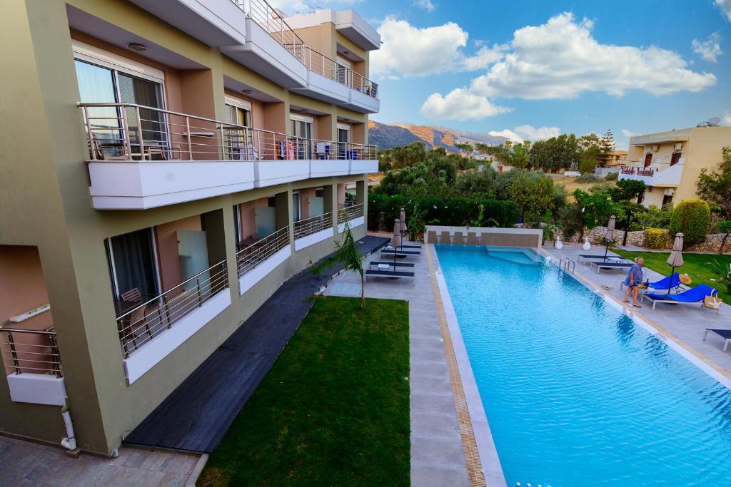 Bazén v ubytovaní Relax Hotel alebo v jeho blízkosti