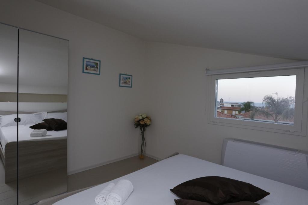 Path House - Etna & Sea View - Luxe Suite