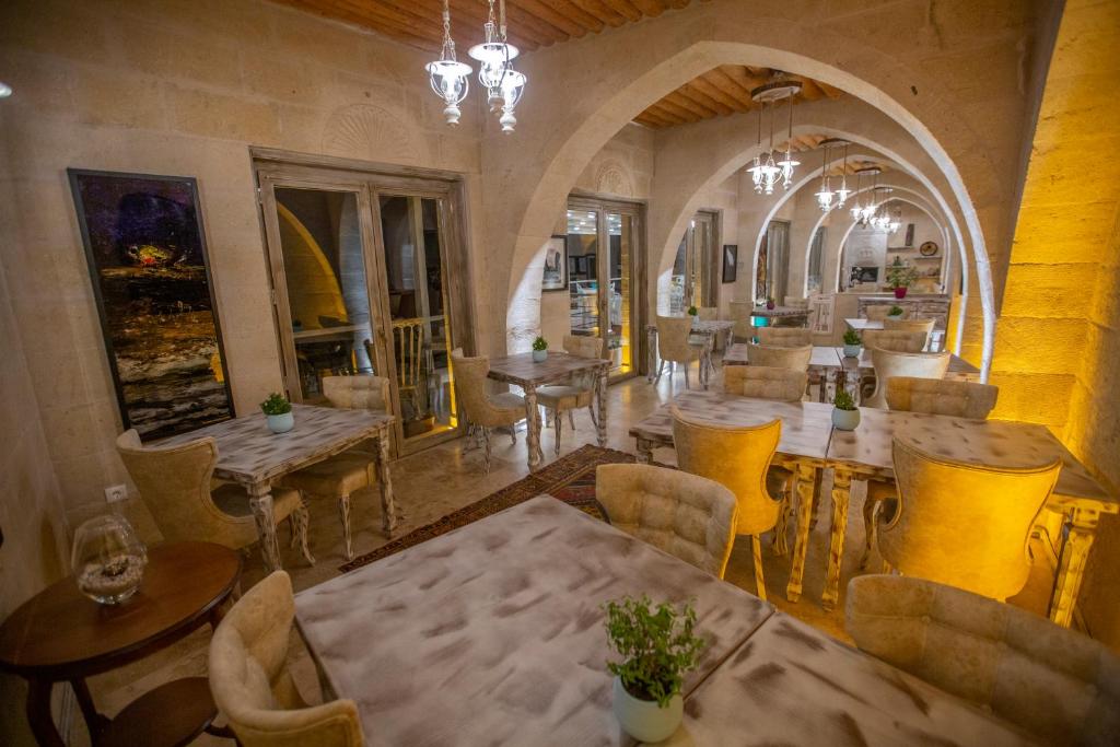 Posezení v ubytování Karlık Cave Suite Cappadocia