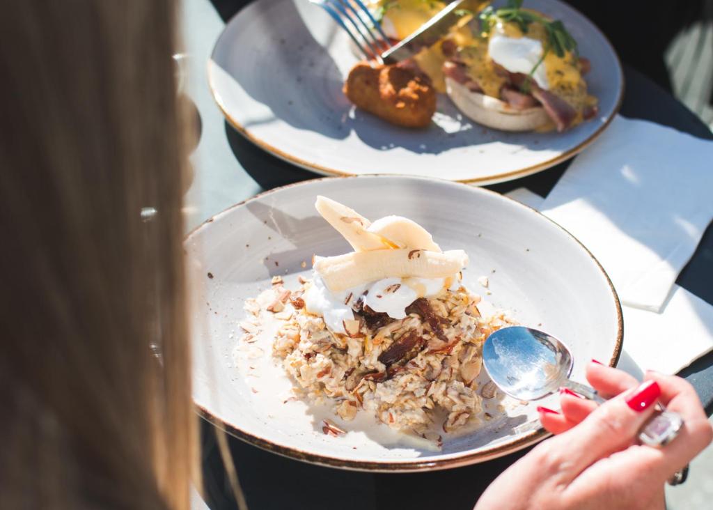 King and Queen Hotel Suites - Resim 24