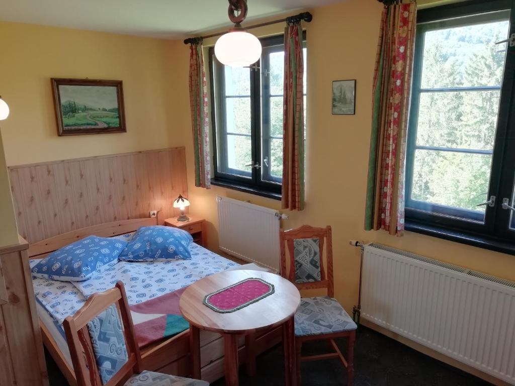 Postel nebo postele na pokoji v ubytování Dworek Sylwia