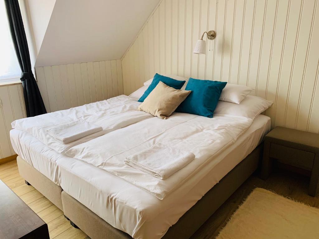 
Economy Double or Twin Room
