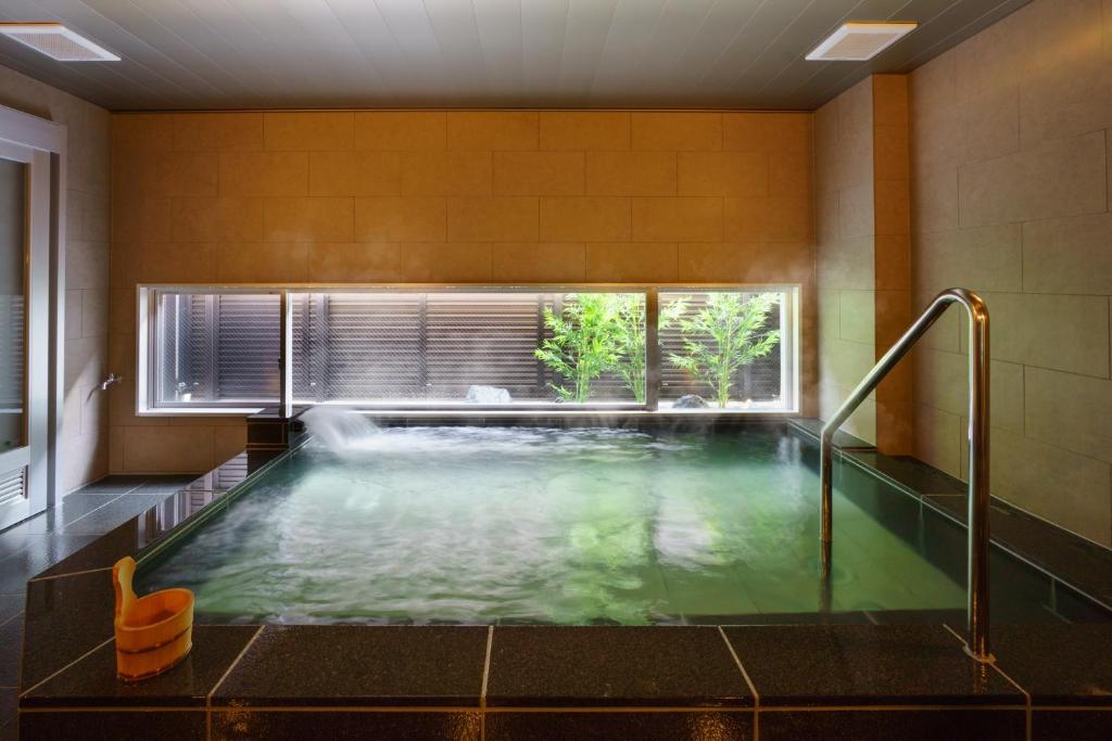 สระว่ายน้ำที่อยู่ใกล้ ๆ หรือใน Super Hotel Fujinomiya