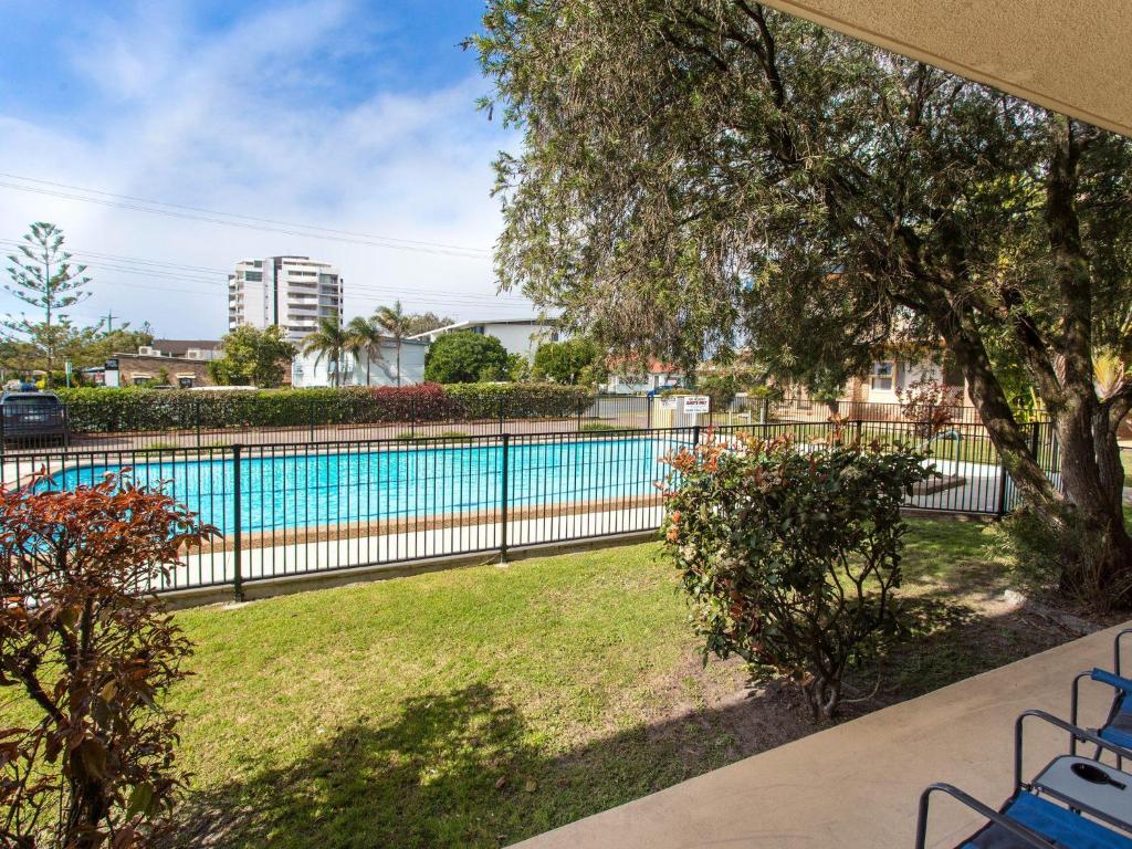 Πισίνα στο ή κοντά στο Forster Holiday Lodge 09