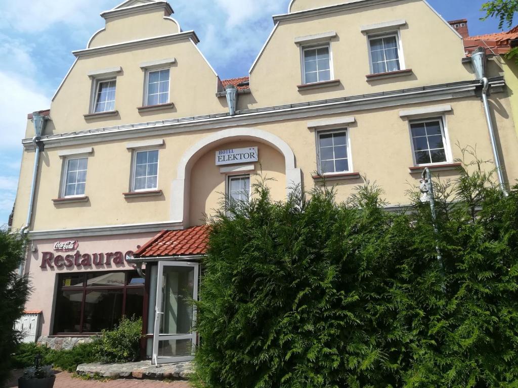 Budova, v ktorej sa hotel nachádza